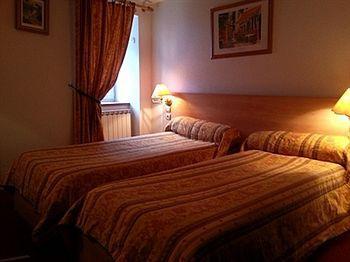 Auberge De L'Isard Saint-Denis  Dış mekan fotoğraf