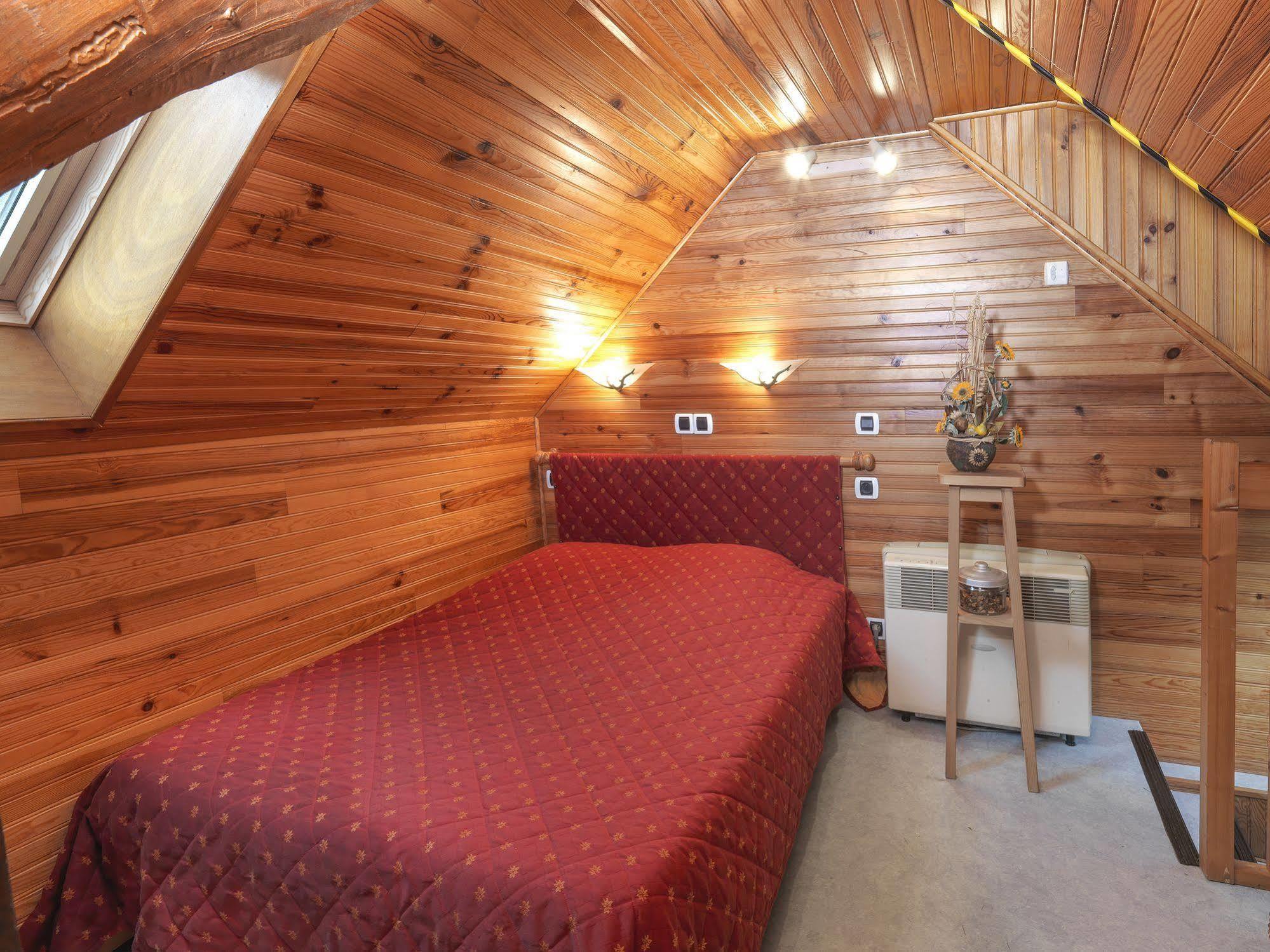 Auberge De L'Isard Saint-Denis  Dış mekan fotoğraf