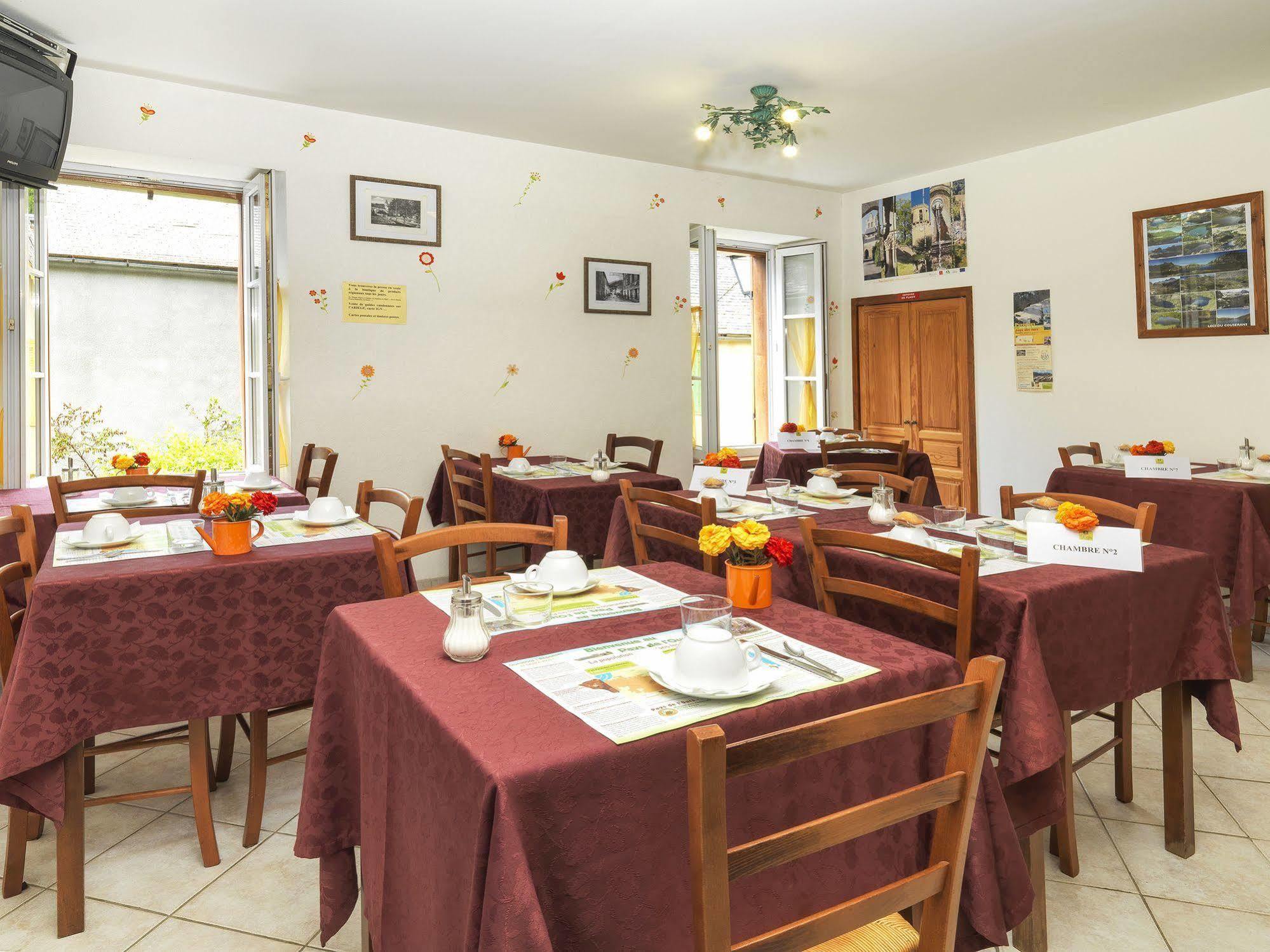 Auberge De L'Isard Saint-Denis  Dış mekan fotoğraf