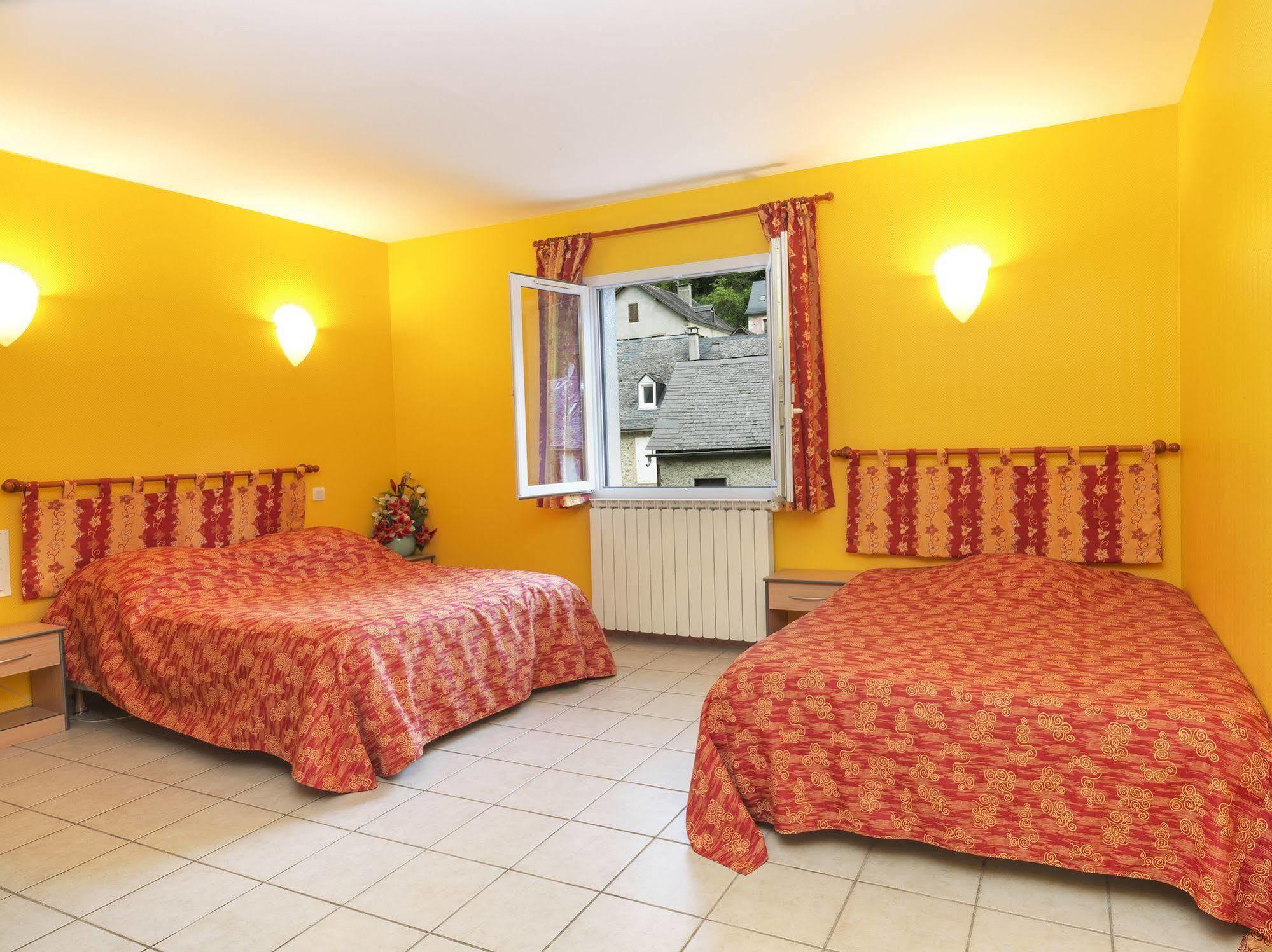 Auberge De L'Isard Saint-Denis  Dış mekan fotoğraf